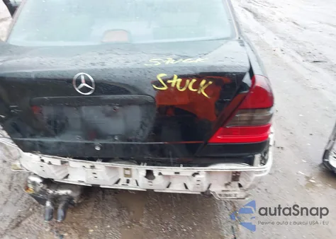 1999 Mercedes-Benz C 280 z USA, uszkodzony, nr VIN WDBHA29G7XA742653